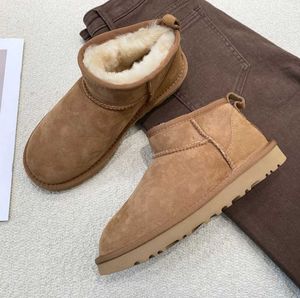 2022 Winter Boots 모피 플랫폼 레이디 스노우 리얼 양모 양모 로우 컷 따뜻한 신발 남자와 여자 짧은 슈퍼 미니 남성 여성 낮은 uggly 모션 디자인 67ess