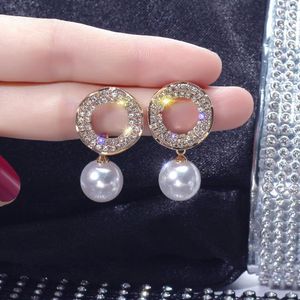 Orecchini pendenti di perle d'imitazione coreane di nuova moda per le donne Gioielli per feste di nozze con orecchini di grandi dimensioni con zirconi a farfalla gufo