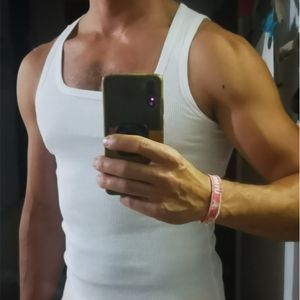 Mens Tank Tops ärmlös Slim Fit Vest Gyms Casual Bodybuilding Fitness Summer Högkvalitativ undertröja Muskel Singlet kläder 230524