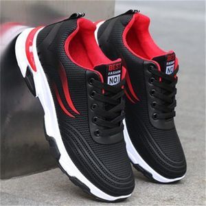 Treinadores de esportes para homens ao ar livre cinza vermelho preto de moda casual correndo sapatos ventilados