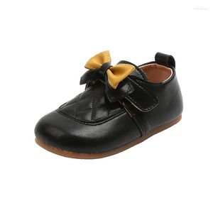 Scarpe basse per bambini in pelle nera per ragazze Toddlers Flats Bow-knot Soft Sneakers per bambini Punta quadrata Confortevole 21-30 Cute Spring