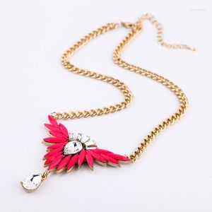 Anhänger Halsketten 3 Farben Waterdrop Kristall Marquise Form Floral Kurze Halskette Freund Geschenk Schmuck Großhandel