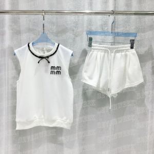 Women Sleeveless Tank Top Shorts Fashion 2pcs Sets Sequin Letter T Shirts Short Pants Suit