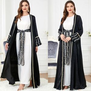 エスニック服ブラックラグジュアリーアバヤ控えめなファッションイスラム教徒のドレス女性のためのアバヤ