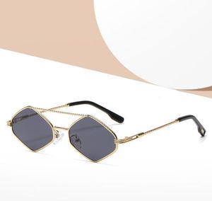 Retro montatura a rombo superclear occhiali da sole da donna personalità occhiali da sole da viaggio da uomo occhiali da vista con montatura in metallo alla moda colori mix di occhiali