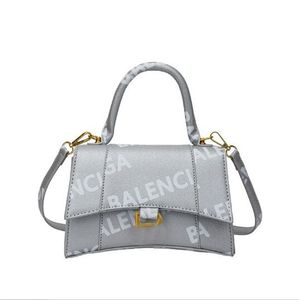 Luxurys handväskor Tygväska designer timglashandväska silverhandtag totes axelväskor b bling shopping kvinnor crossbody purses 6 färg