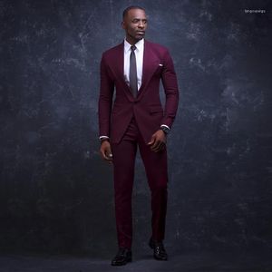 Abiti da uomo Abito da uomo bordeaux 2 pezzi Blazer Set per matrimonio Smoking da uomo slim fit Scialle con risvolto Giacca e pantaloni Abiti da sposo su misura