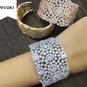 Bangles Godki Personaliza Luxo Simples Início Inicial Aberto de Bulbões/pulseiras para mulheres Casamento Full Zircon Dubai Jóias de noivas 2019