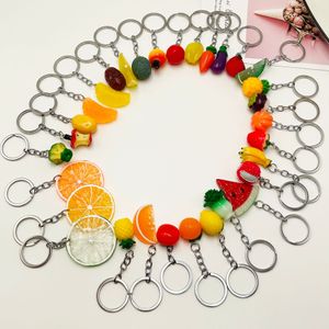 2023 Multi-stil ny roman Fruit Avegetable Series Personlighet Simulering Harts Food Activity Gift Pendant Keychain Wholesale