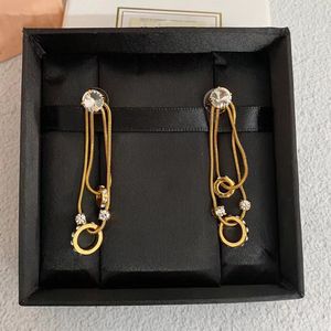 Adorável Trendy Luxury Fine Jewelry Crystal Gold Chain Tassel Brincos elegantes Mulheres famosas marca de moda designer de moda