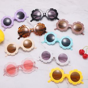 Kids Sunglasses Cute Sunflower Sun Glasses Round Frame Frosted Designer Glasses Girls Sunscreen Wholesale Beach Seaside Child Fashion Eyeglasses Eyewear BC732