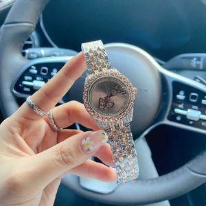 高品質の女性デザイナーウォッチスリーニードルクォーツ運動サイズ33mmステンレススチール腕時計ファッション腕時計ギフト