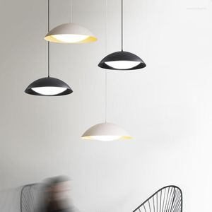 Lâmpadas pendentes Luzes LEDs de LED preto moderno branco