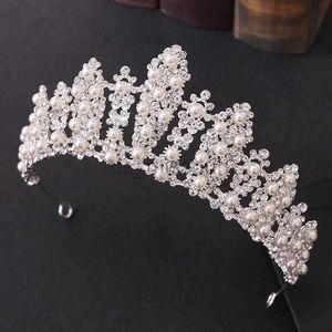 Andra modetillbehör Goldsilver Color Tiaras Crystal Pearls Crowns Rhinestone pannband för kvinnor flickor brud noiva bröllop hår smycken j230525