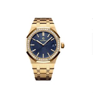 Gli orologi da coppia Fashion Best Sellers sono realizzati in acciaio inossidabile importato di alta qualità al quarzo da donna elegante tavolo con diamanti nobili 50 metri impermeabile