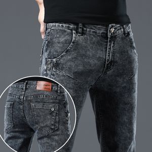 Mäns jeans trendiga män mager jeans retro tvättade snöflinga smal fit typ klassisk enkel casual mode gata skateboarding denim byxor 230524