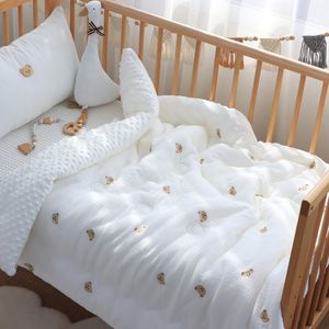 "Cozy and Stylish Embroidered Animal Swaddling Blanket for Newborns - Winter Thick Muslin Cotton Duvet with Filler for Thermal Comfort in Crib"