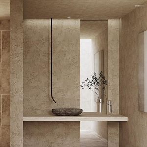 浴室の流し蛇口誘導天井水滴蛇口黒と金色の芸術的な創造的な表面盆地浴槽側