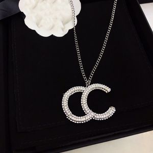 Luxus-Designer für Frauen Anhänger Halsketten Halsband Gold Halskette Buchstabe Ccity Internet Promi Schlüsselbeinkette 4534