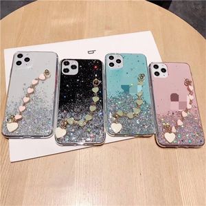 Heart Bling Glitter Yumuşak TPU Kılıfları İPhone 14 Pro MAX 13 12 11 XR Bilekle Chian Strap Pearl Bileklik Lüks Folyo Konfeti Sequin Telefon Kapağı