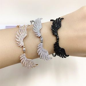 Armreif Frau Armbänder Exklusives Design Fliegende Bewegliche Flügel Armreifen Und Armreifen Zirkonia Feder Golden Schmuck Geschenke Zk30