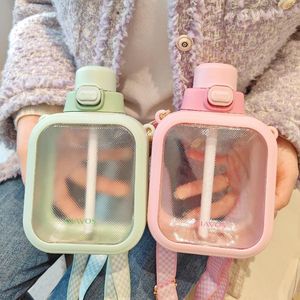 Water Bottles 700ML Kawaii Square Cup Cute Girl Large Capacity Outdoor Bottle Portable Plastic Drinking With Straw