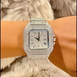 손목 시계 2023 여자 은색 크리스탈 스터드 다이아몬드 시계 라인 스톤 힙합 보석 시계