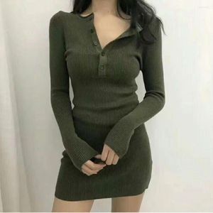 Sıradan elbiseler Sonbahar Kore Bodycon elbise kazak sargısı kadın örgü siyah seksi kış 2023 vintage kısa mini moda yeşil midi kadın