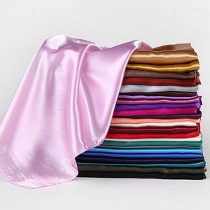 Schals 90 90 cm Große Größe Headwraps Solide Farben Halstuch Hijab Frauen Satin Stirnband Haar Weibliche Tücher Kopf Schals für Damen