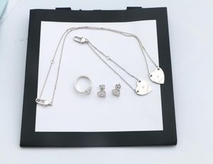 Europe America Fashion Jewelry Sets Men Lady Womens 925 Sterling Silver Graved G Letter Heart Pendant Halsband Armband Eörringar4712419