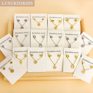 Luxukisskids chique em coração elegante e elegante fino 2pcs conjuntos de jóias femininas coroa de aço de colar de aço bijoux bulk wholesale