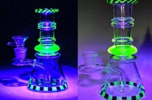 18 Cm Tall Uv Glass Material Glass Bongs Smoking Ater Smoking Pipes Oil Rigs Glass Bong Noctilucence Striped Hookahs In S7204970