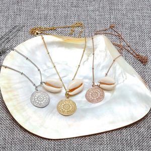 Colares de pingentes de aço inoxidável Cowry Zodiac Sign Colar com encantos naturais de casca marinha de contas longas doze constelações