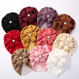 Cappelli per bebè con turbante a fiori grandi Berretti per neonati con perle di cachemire finto Copricapo Copricapo per cappelli da bambina per neonato