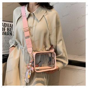 Kvällspåsar kvinnor mode transparent crossbody mini fyrkantig handväska flickor dekorativa liten klar pvc telefon stadion godkänd slingväska t230526