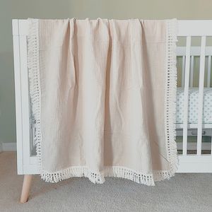 Filt Swaddling filt Bomull Muslin Swaddle för född baby Tassel som tar emot filt född wrap spädbarn sovande täcke säng täckning 230525