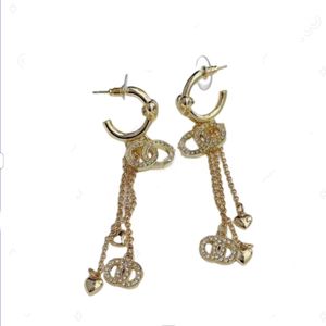 Luxury Brand Designer Earrings Tassel Chain Dangle Eardrop Earrings Classic Double Letters Earring Diamond Ear Stud for Women Lady Party Wedding Jewelry