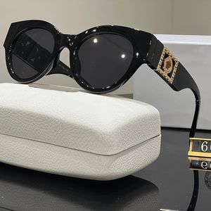 Occhiali da sole firmati di lusso da uomo donna occhiali da sole classici occhiali da sole di lusso di marca Moda occhiali UV400 con scatola Occhiali retrò Negozio di fabbrica all'aperto di alta qualità