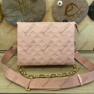 10A Designerska torba damska Coussin MM Torebki na ramię Torebka Crossbody Torby z łańcuszkiem Torebka ze skóry naturalnej Torebka Etui Szerokie ramiączka Wytłoczone litery Odpinane ramiączka PM 26cm