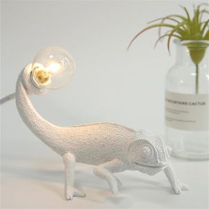 Wall Lamps Nordic Chameleo Lizard Desk Light Modern Cute LED Resin Animal Chameleon Table Lamp Children Bedroom Bedside Fixtures