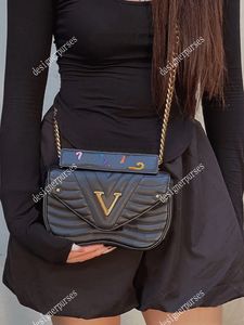 TZ Moda Omuz Çantası Yeni Dalga Messenger Çantası V şekilli kapitone çanta çanta tasarımcı çantaları vintage altın zincir çanta deri çapraz vücut çantası kadın kavrama çanta 25cm