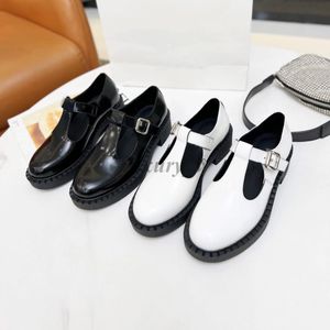 Tasarımcı Sıradan Ayakkabı Kadın Toka Loafers Academy Style Style Loafer Kız Elbise Platform Ayakkabı Ayakkabıları Kalın Sole