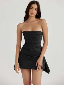 Stropplösa dubbla skiktade satinkorsettklänningar för kvinna 2023 Summer Night Club Party Clothing Black Dress