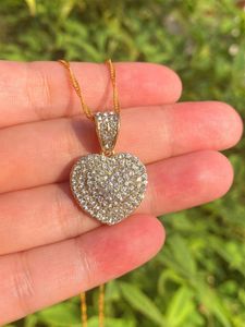 ペンダントネックレスAnglang Luxury Heart Necklace Bridal Wedding光沢のあるCZストーンロマンチックなギフト女性のためのエレガントなファッションジュエリー