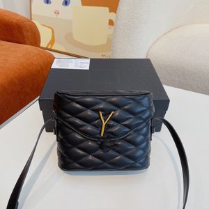 22 top bags Autumn Winter Women's JUNE quilted sheepskin leather shoulder bag