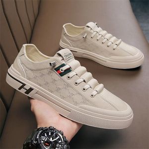 2023 New Luxury Brand Men White Pu Leather Shoes Woman Casual Fashion Sports Sneaker Tenis Student Outdoor Footware Vulcanize Shoes