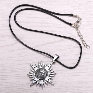 Ketten versilbert Anime D.Gray-man Metall Halskette Allen Logo Anhänger Cosplay Zubehör Schmuck Weihnachtsgeschenke HF10368