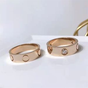 Nagelring guldring vigselring designer ring för kvinna diamant ring med titan stål klassiska guld- och silver rosor tillgängliga i diameter 1.5-2.1 cm ingen blekning