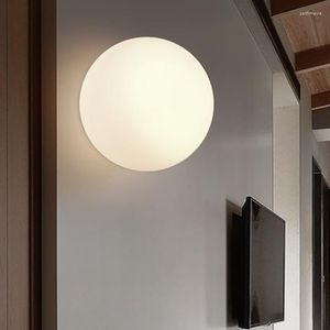 Lampade da parete Lampada moderna in vetro Designer Ball Bianco per sala da pranzo Cucina Sconce Home Reading Decor Bed