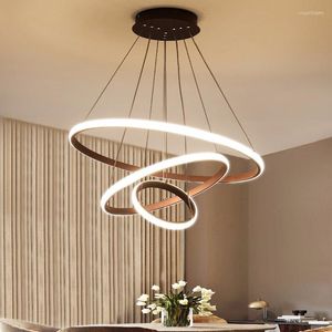Anhängerlampen moderne einfache LED -Wohnzimmerlampe Golden Luxus Ringbar kreative Studienschlafzimmer Leuchten Nordisches Restaurant Kronleuchter